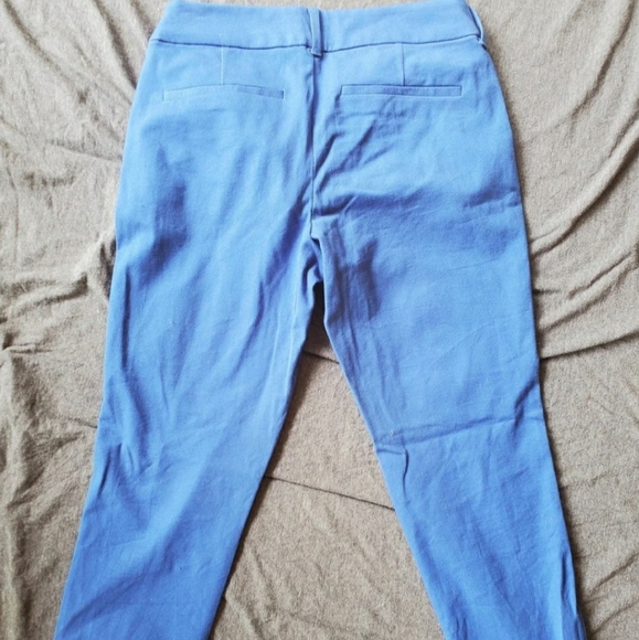 Old Navy Diva Royal Blue Cropped Pant - Picture 3 of 4